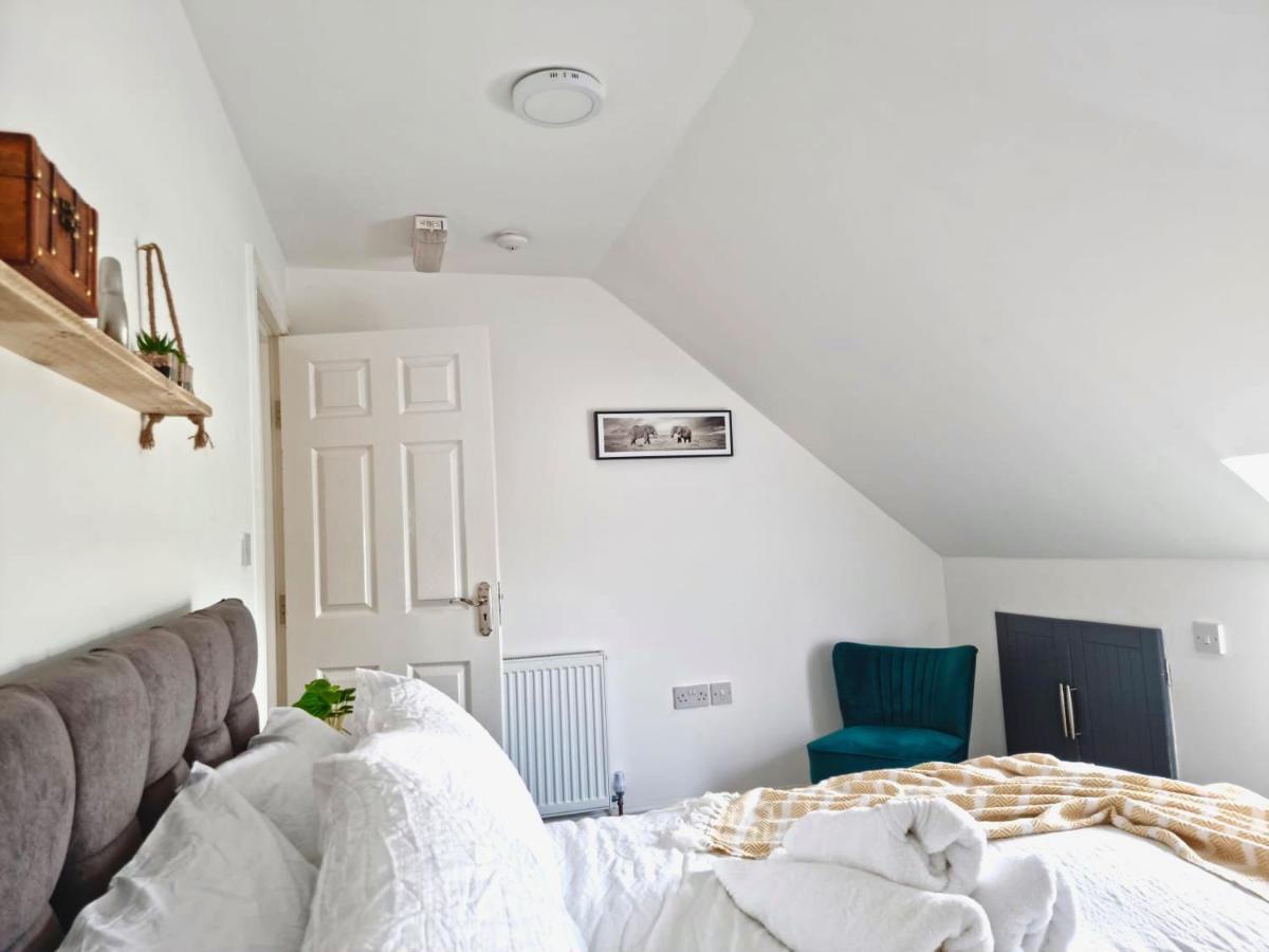 Cosy 3 Bed Apartment Near Birmingham Airport & Nec Perfect For Groups & Contractors! Екстер'єр фото