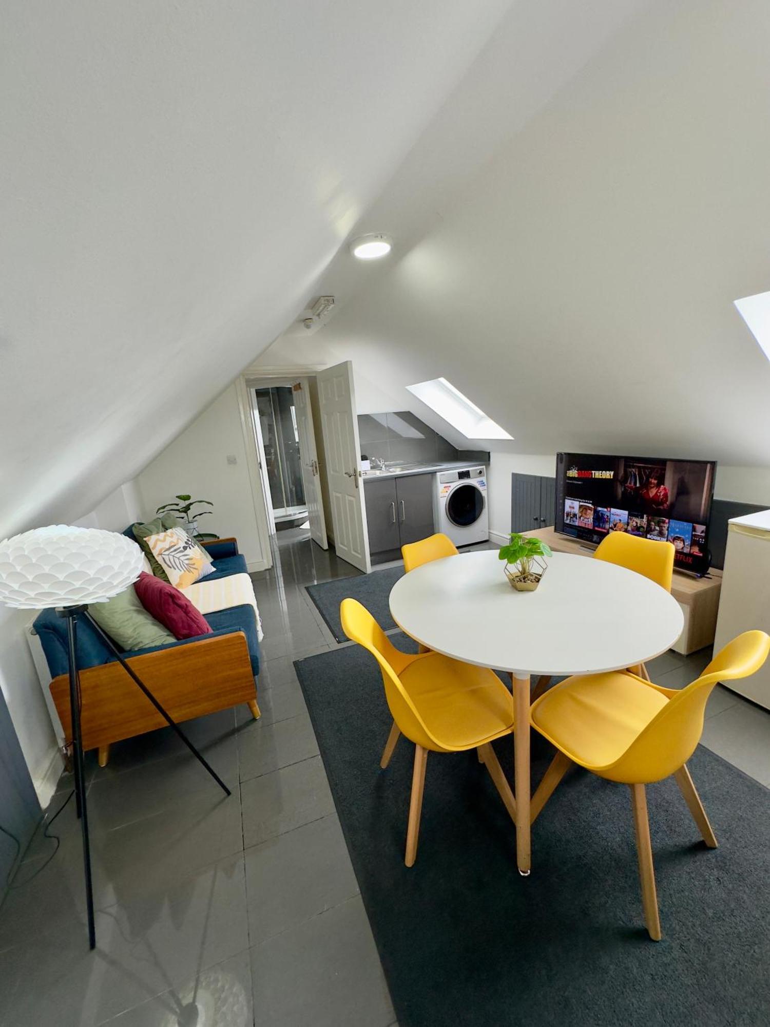 Cosy 3 Bed Apartment Near Birmingham Airport & Nec Perfect For Groups & Contractors! Екстер'єр фото